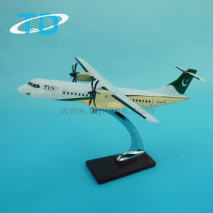 Pia Atr72-500 Plastic Model Airplane with Heavy Body